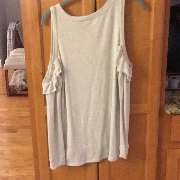 Top - Picture 3 of 14